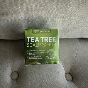 NEW RoyceDerm Tea Tree Scalp Scrub